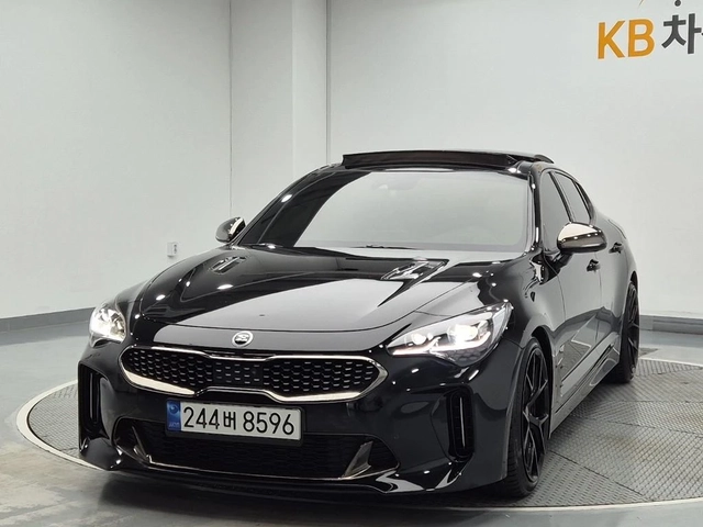 Kia Stinger GT 3.3 TURBO - автомобили, коли, обяви за нови и употребявани 1