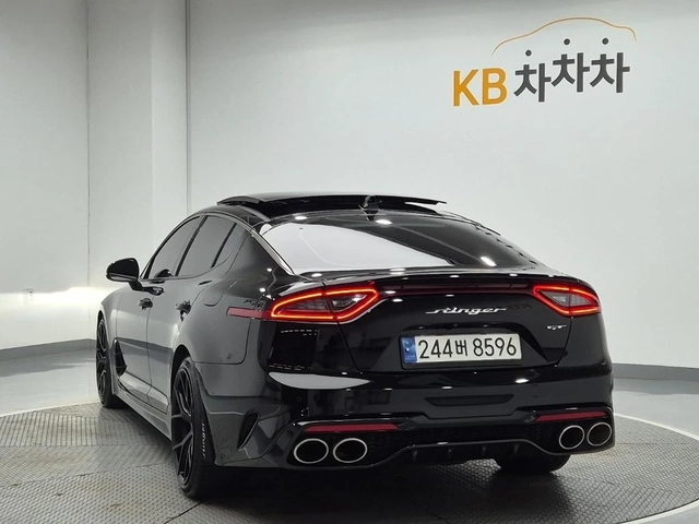 Kia Stinger GT 3.3 TURBO - автомобили, коли, обяви за нови и употребявани 2
