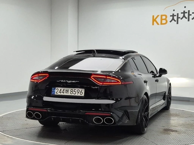 Kia Stinger GT 3.3 TURBO - автомобили, коли, обяви за нови и употребявани 3