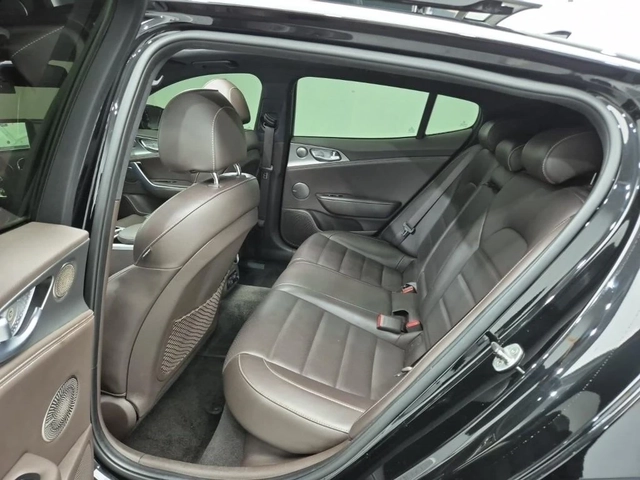 Kia Stinger GT 3.3 TURBO - автомобили, коли, обяви за нови и употребявани 8