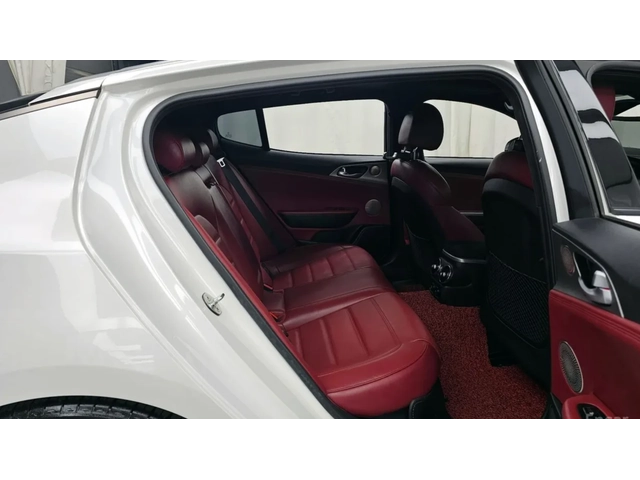 Kia Stinger 3.3 GT / ПАНОРАМА / 360 КАМЕРИ / ОБДУХВАНЕ / FULL! - автомобили, коли, обяви за нови и употребявани 14