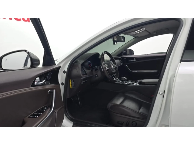 Kia Stinger 3.3 AWD MASTERS | ПОДГРЕВ | ОБДУХВАНЕ - автомобили, коли, обяви за нови и употребявани 6