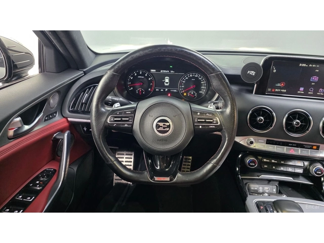 Kia Stinger 3.3 GT TURBO* ОБДУХ* 360* HUD* ПАНОРАМА* - автомобили, коли, обяви за нови и употребявани 12