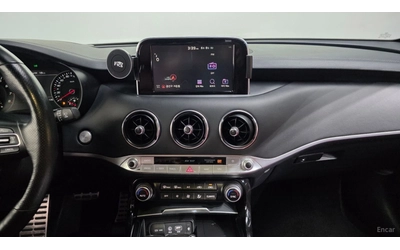 Kia Stinger 3.3 GT TURBO* ОБДУХ* 360* HUD* ПАНОРАМА* - автомобили, коли, обяви за нови и употребявани 13