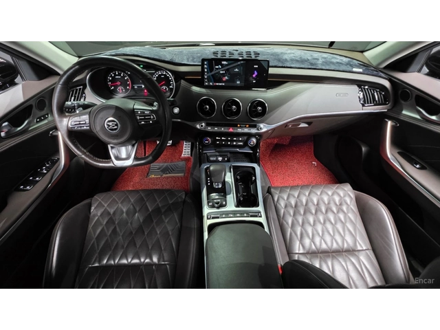 Kia Stinger ПАМЕТ* 360 КАМЕРА* ОБДУХВАНЕ* ПОДГРЕВ* - автомобили, коли, обяви за нови и употребявани 5