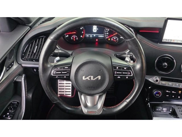 Kia Stinger 3.3 GT Acro Edition* АЛКАНТАРА* HUD* 360 - автомобили, коли, обяви за нови и употребявани 11