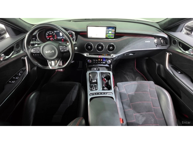 Kia Stinger 3.3 GT Acro Edition* АЛКАНТАРА* HUD* 360 - автомобили, коли, обяви за нови и употребявани 5