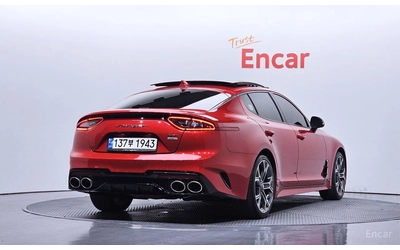 kia-stinger - 1