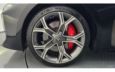 kia-stinger - 4