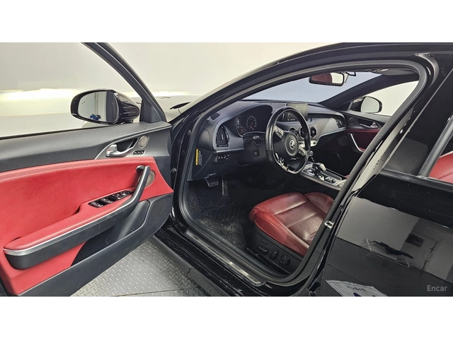 Kia Stinger 3.3 Turbo AWD GT* КОЖА* ОБДУХВ* НАВИ* ПАНО - автомобили, коли, обяви за нови и употребявани 8