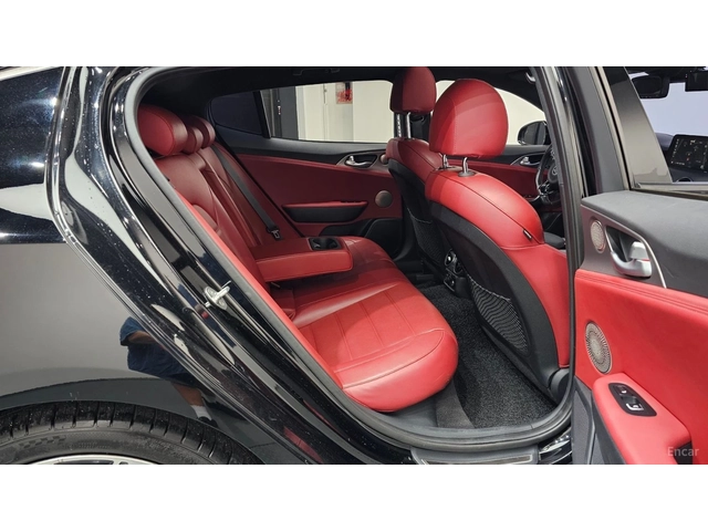 Kia Stinger 3.3 Turbo AWD GT* КОЖА* ОБДУХВ* НАВИ* ПАНО - автомобили, коли, обяви за нови и употребявани 9