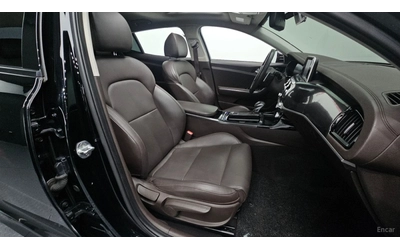 Kia Stinger Prime* 2.0T* ПОДГРЕВ* ОБДУХВАНЕ* КАМЕРА* SUNROOF* - автомобили, коли, обяви за нови и употребявани 8