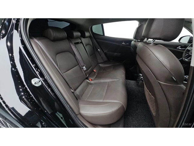 Kia Stinger Prime* 2.0T* ПОДГРЕВ* ОБДУХВАНЕ* КАМЕРА* SUNROOF* - автомобили, коли, обяви за нови и употребявани 9