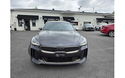 kia-stinger - 1