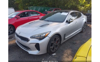 kia-stinger - 1