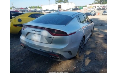 kia-stinger - 3