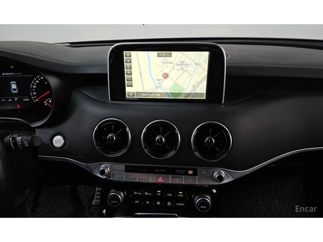 Kia Stinger 3.3* GT* TURBO* ОБДУХВАНЕ* ХЕДЪП* КАМЕРА* - автомобили, коли, обяви за нови и употребявани 9