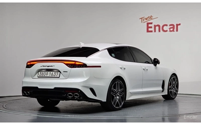 kia-stinger - 1