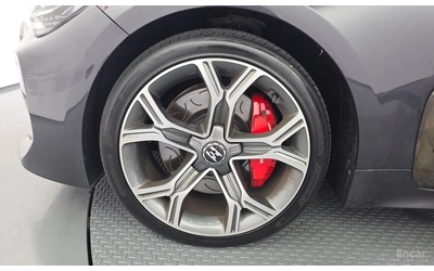 kia-stinger - 4
