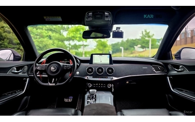 Kia Stinger 3.3 Turbo 2WD GT* КОЖА* ОБДУХВ* НАВИ - автомобили, коли, обяви за нови и употребявани 8