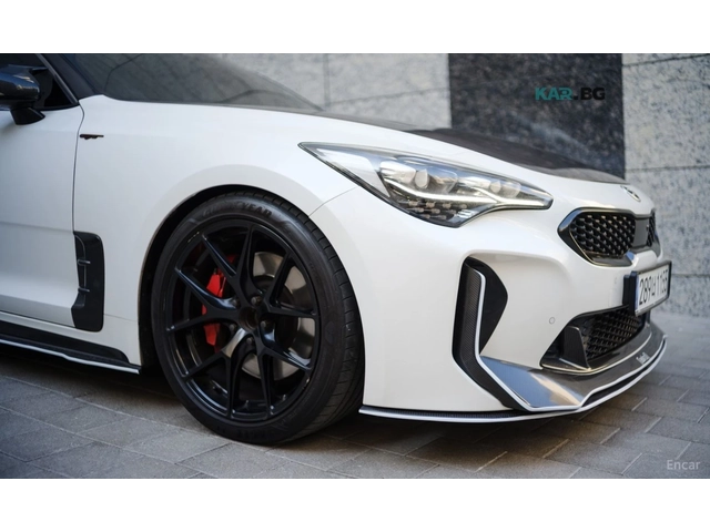 Kia Stinger 3.3 Turbo 2WD GT* КОЖА* ОБДУХВ* НАВИ - автомобили, коли, обяви за нови и употребявани 4