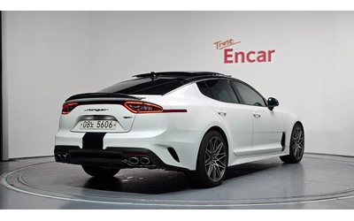 kia-stinger - 1