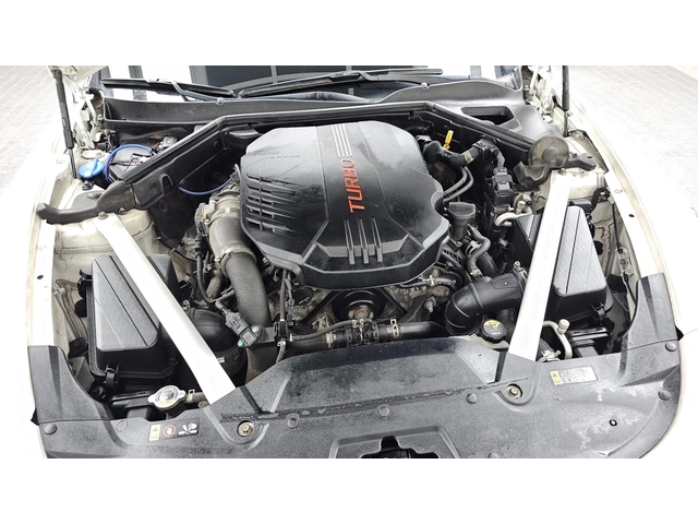 Kia Stinger 3.3 Turbo - автомобили, коли, обяви за нови и употребявани 5