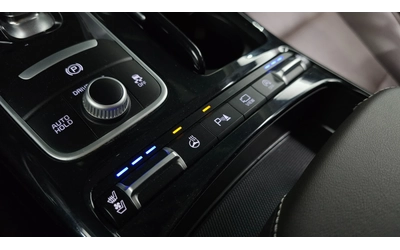 Kia Stinger 2.2 Diesel 2WD - автомобили, коли, обяви за нови и употребявани 10