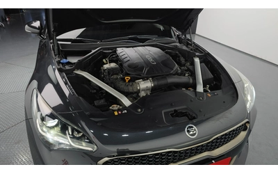 Kia Stinger 2.2 Diesel 2WD - автомобили, коли, обяви за нови и употребявани 14