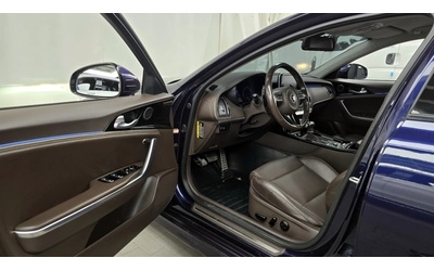 Kia Stinger 2.0 Turbo AWD - автомобили, коли, обяви за нови и употребявани 10