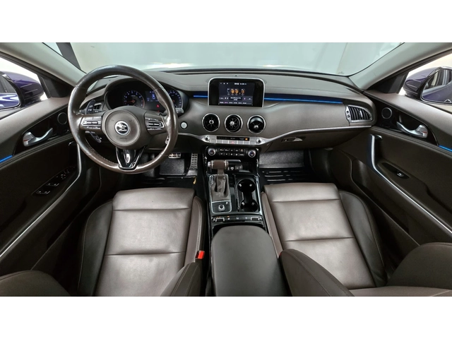 Kia Stinger 2.0 Turbo AWD - автомобили, коли, обяви за нови и употребявани 6