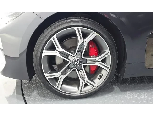 Kia Stinger 2.0T - автомобили, коли, обяви за нови и употребявани 1