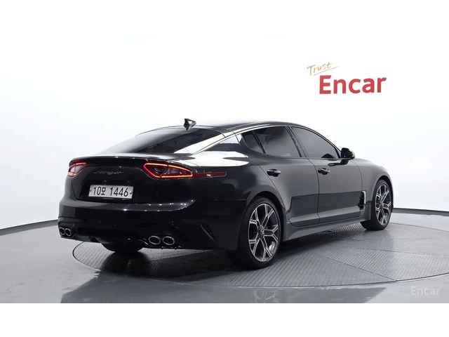 Kia Stinger 2.0T - автомобили, коли, обяви за нови и употребявани 3
