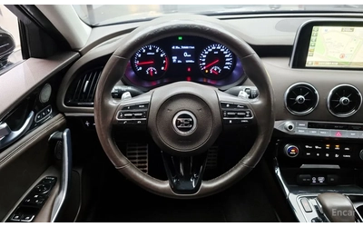 Kia Stinger 2.0 Turbo AWD Platinum - автомобили, коли, обяви за нови и употребявани 10