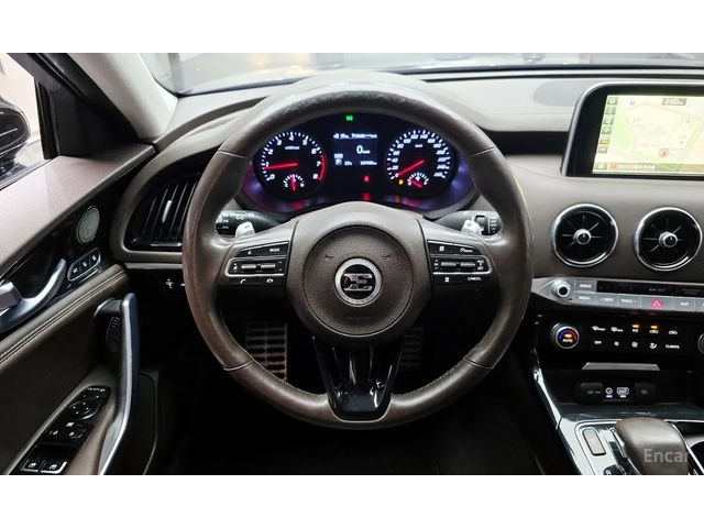 Kia Stinger 2.0 Turbo AWD Platinum - автомобили, коли, обяви за нови и употребявани 10
