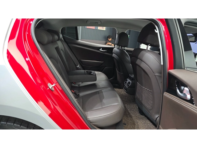 Kia Stinger 3.3 Turbo AWD GT - автомобили, коли, обяви за нови и употребявани 10
