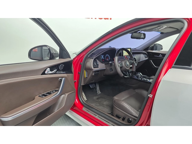 Kia Stinger 3.3 Turbo AWD GT - автомобили, коли, обяви за нови и употребявани 8