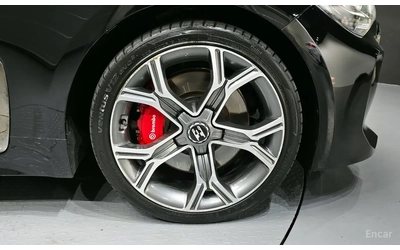 Kia Stinger 2.0 Turbo AWD Platinum - автомобили, коли, обяви за нови и употребявани 13