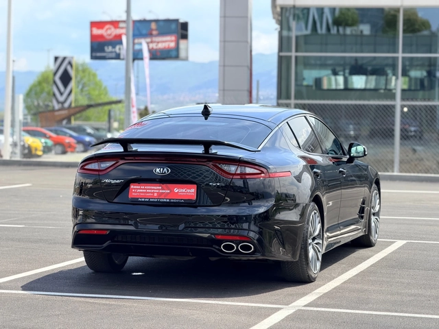 Kia Stinger 2.2CRDI-GT-Line-Лизинг през Уникредит - автомобили, коли, обяви за нови и употребявани 5