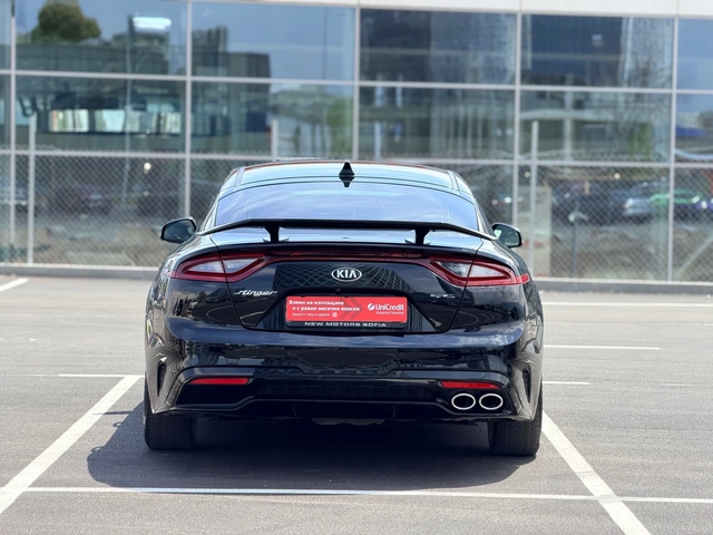 Kia Stinger 2.2CRDI-GT-Line-Лизинг през Уникредит - автомобили, коли, обяви за нови и употребявани 6