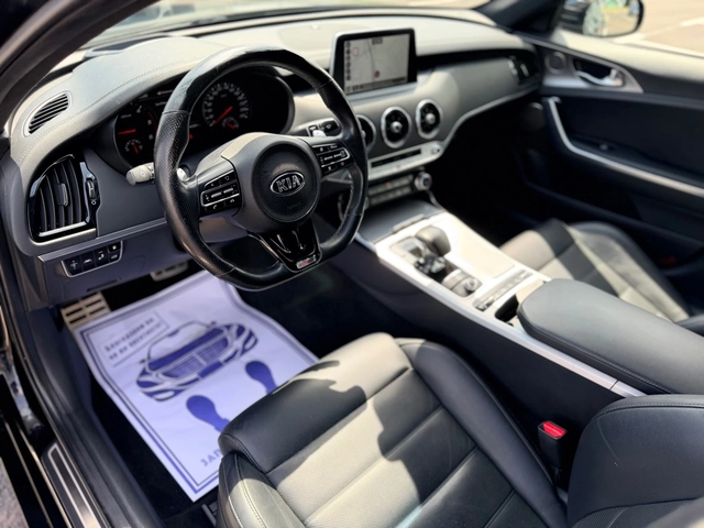 Kia Stinger 2.2CRDI-GT-Line-Лизинг през Уникредит - автомобили, коли, обяви за нови и употребявани 9