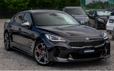 kia-stinger - 2