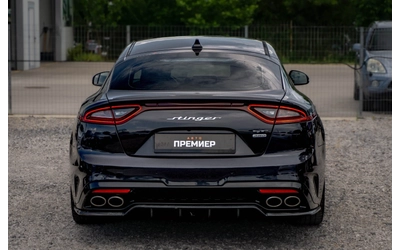 kia-stinger - 4