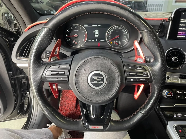 Kia Stinger 3.3 Turbo AWD ! GT ! - автомобили, коли, обяви за нови и употребявани 13