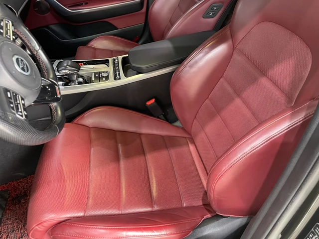 Kia Stinger 3.3 Turbo AWD ! GT ! - автомобили, коли, обяви за нови и употребявани 6