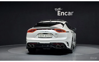 kia-stinger - 3