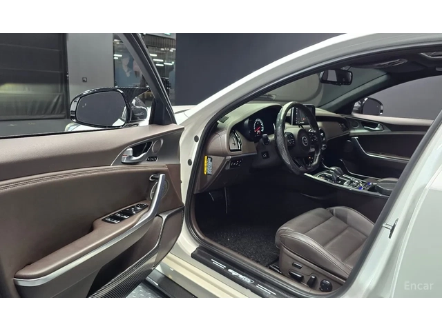 Kia Stinger 3.3 GT AWD / ГЕНЕРАЦИЯ / HUD / PANO / 360 КАМЕРИ / - автомобили, коли, обяви за нови и употребявани 5
