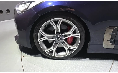 kia-stinger - 2