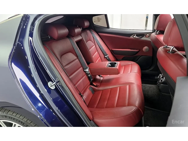 Kia Stinger GT-Line AWD - автомобили, коли, обяви за нови и употребявани 9