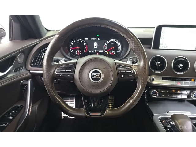 Kia Stinger GT-Line - автомобили, коли, обяви за нови и употребявани 9